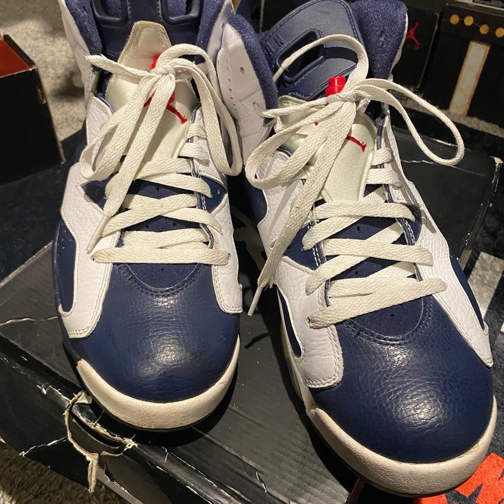 Men's Athletic Shoes in Blue and White